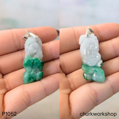 Green and white jade carving pendant