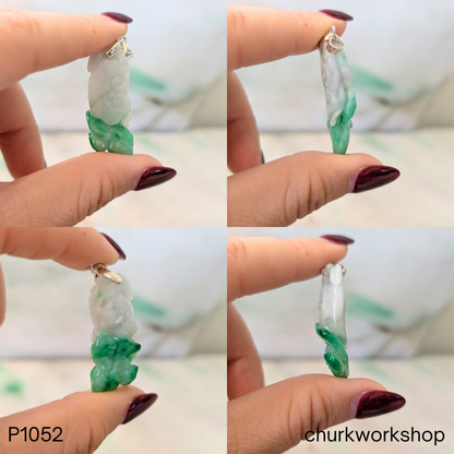 Green and white jade carving pendant