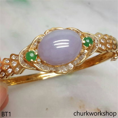 18k yellow gold lavender oval jade bangle