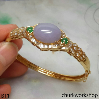 18k yellow gold lavender oval jade bangle
