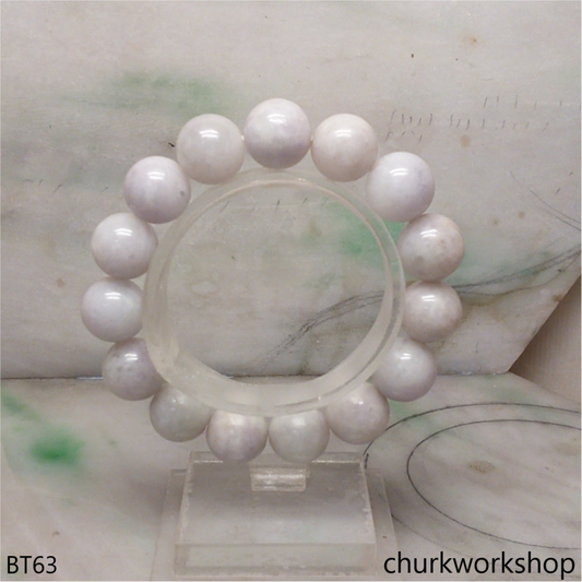 Light lavender beads bracelet