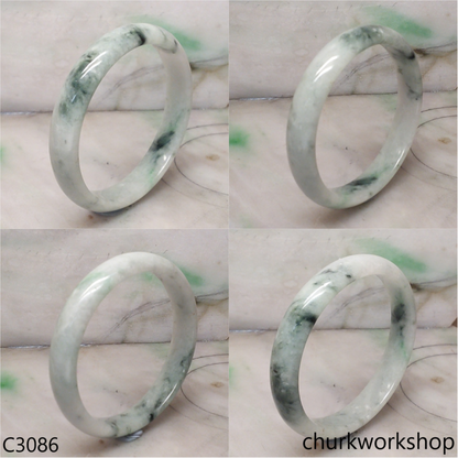 Large light green jade bangle