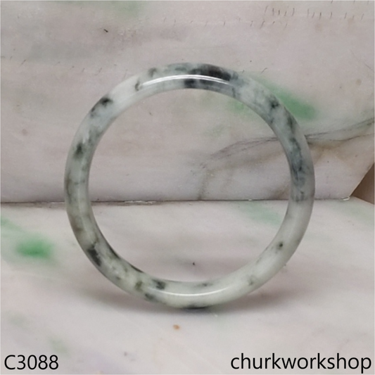 Large light green jade bangle