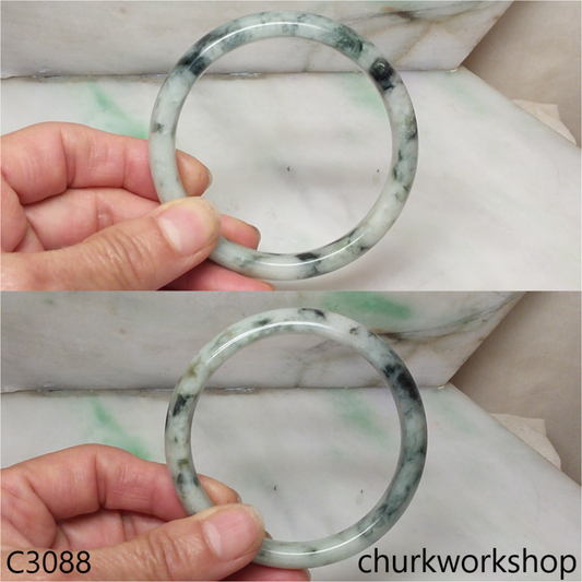 Large light green jade bangle
