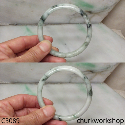 Large light green jade bangle