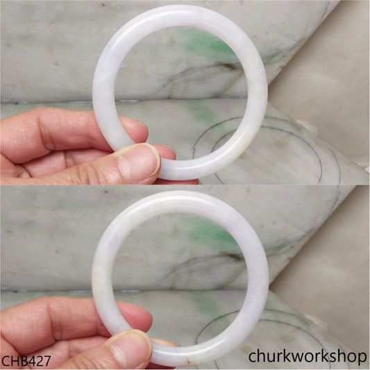 Light lavender jade bangle
