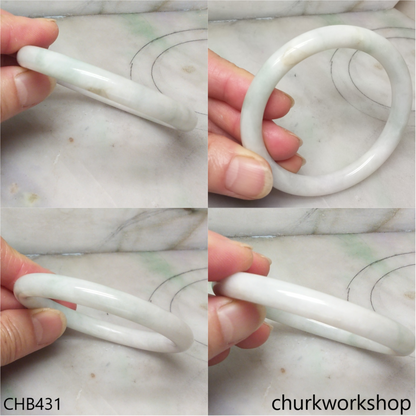 Pale green jade bangle
