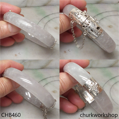 Pale lavender hinges jade bangle