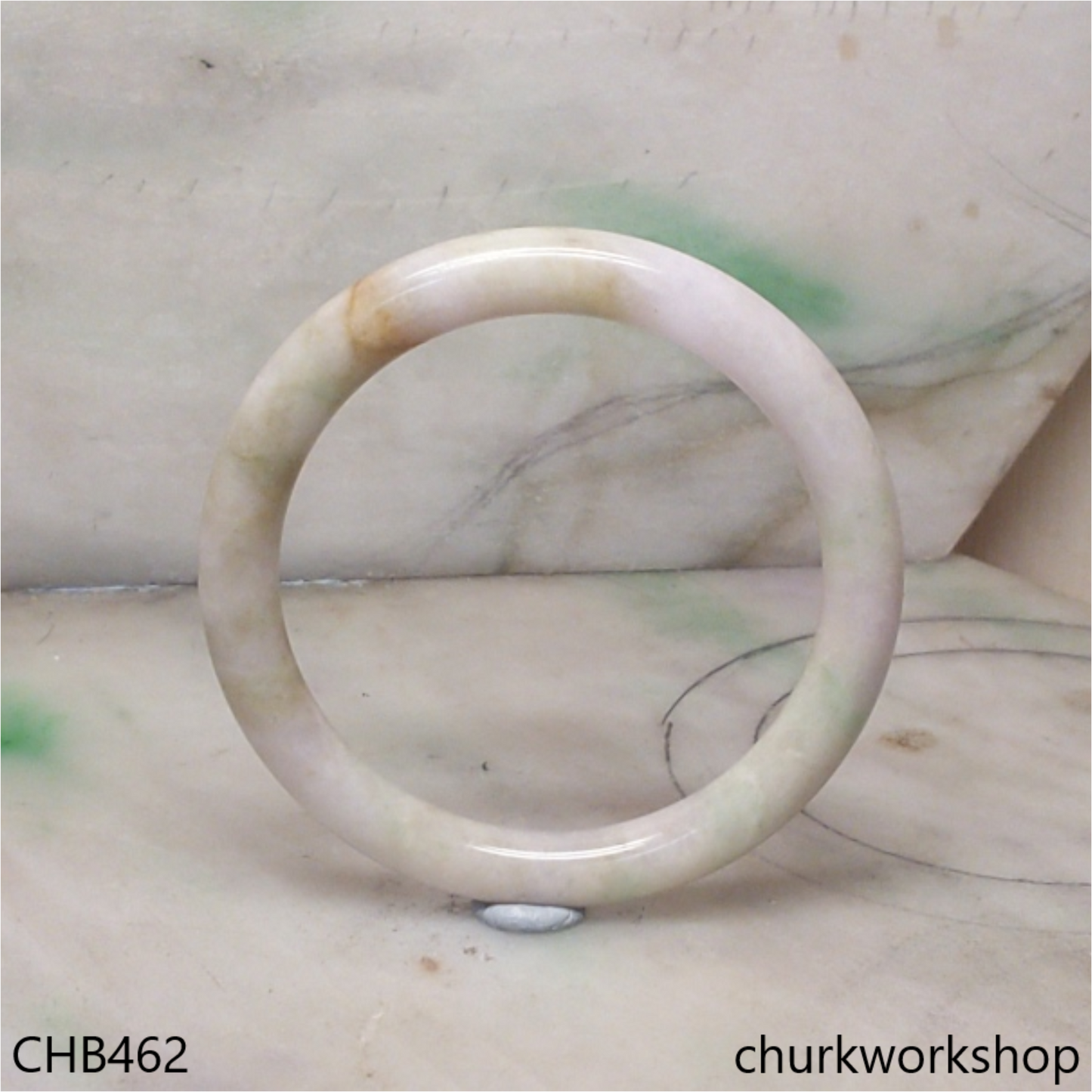 Pale lavender mix light green jade bangle