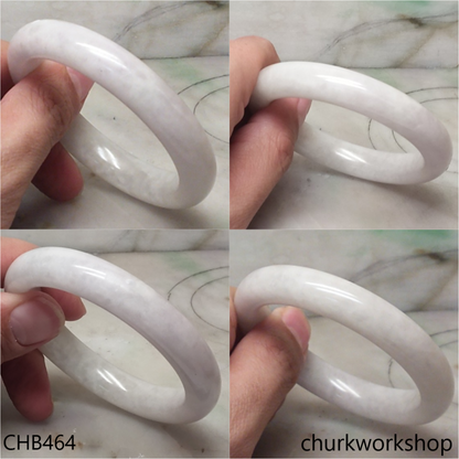Pale lavender jade bangle