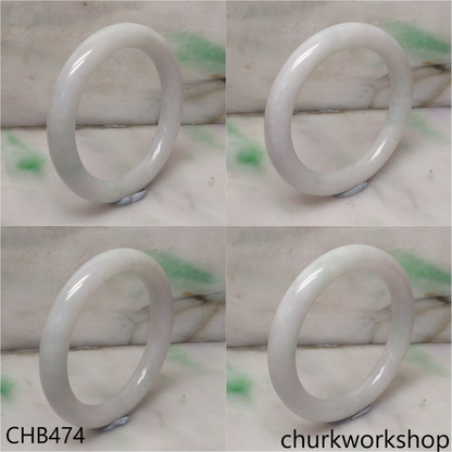 Pale lavender with pale green bangle