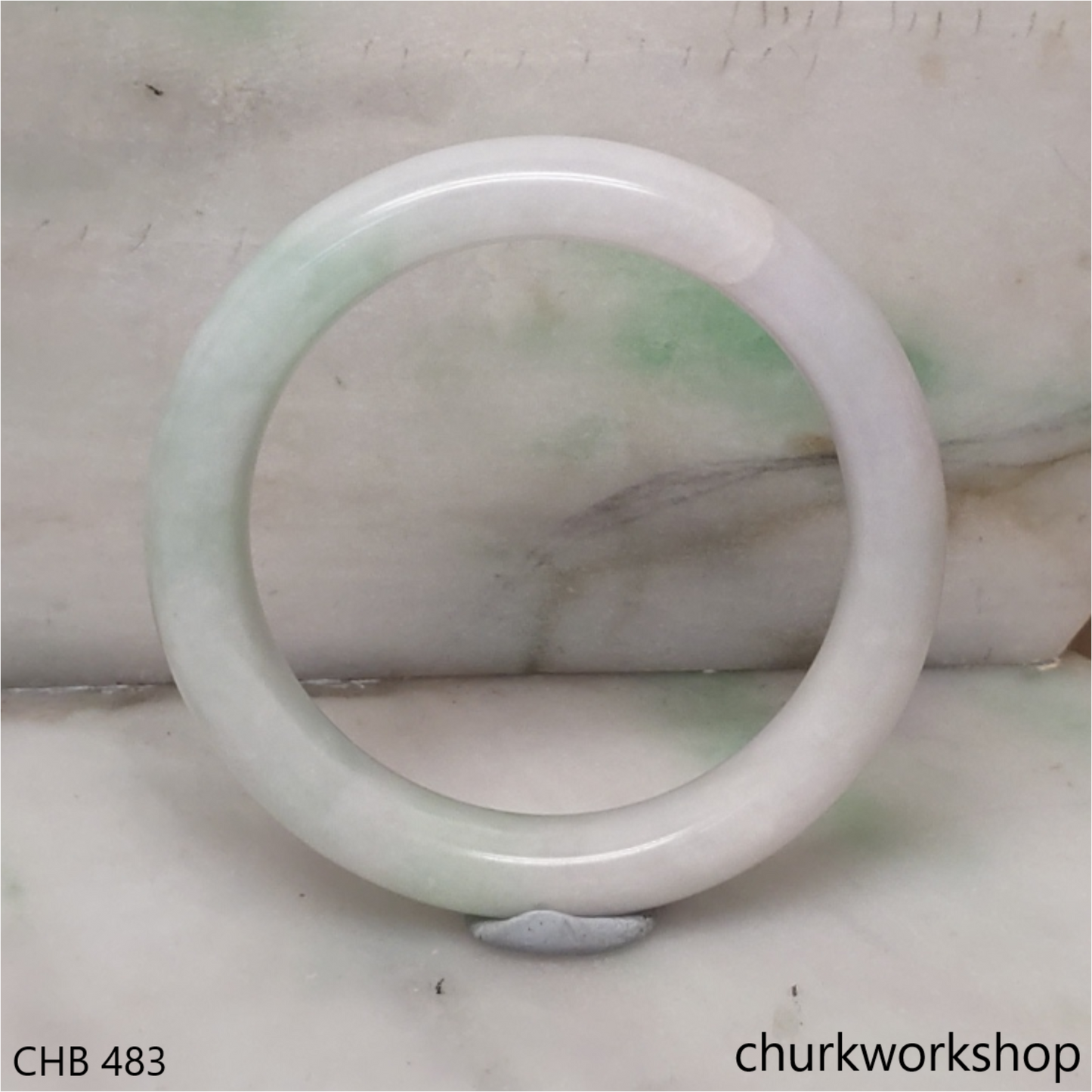 Light green mix pale lavender jade bangle