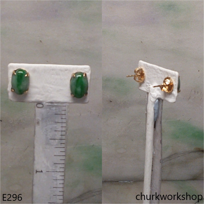 Green jade cabochon 14K ear studs