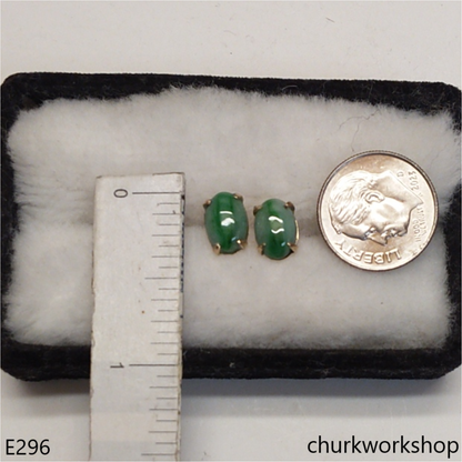 Green jade cabochon 14K ear studs