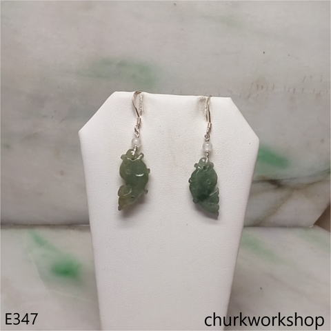Dangling fishes jade earrings