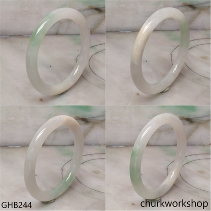 Small light green jade bangle