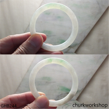 Small light green jade bangle