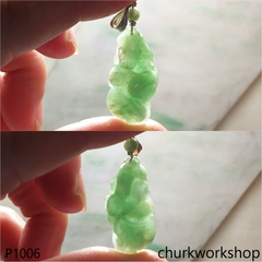 Light green jade cavred pendant