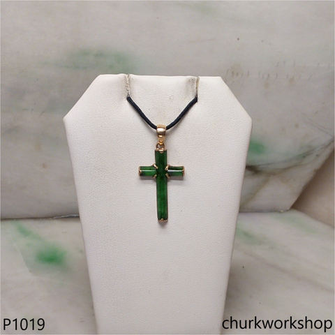 14k small jade cross pendant