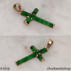 14k small jade cross pendant