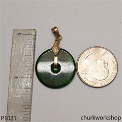 14K gold deep green flat disc pendant