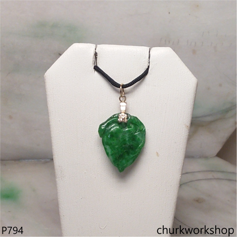 Green jade peach pendant