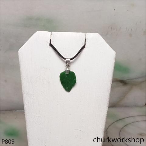 Small green jade leaf pendant