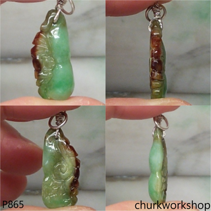 Small jade gourd pendant