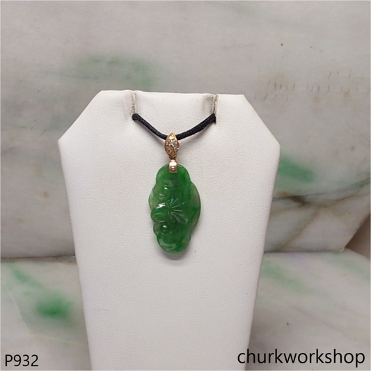 18K Yellow gold jade carving pendant