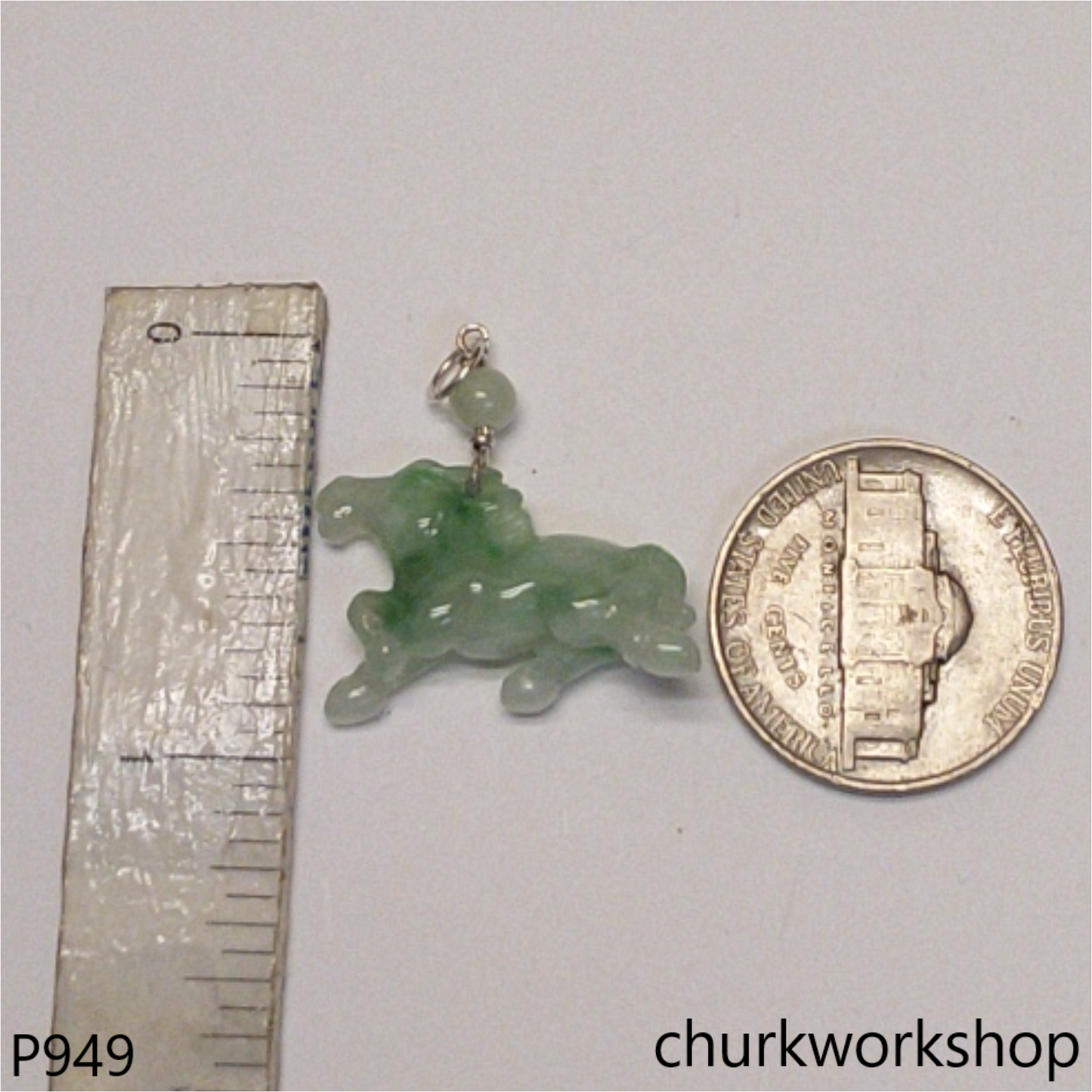 Small jade horse pendant