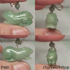 Jade mouse pendant