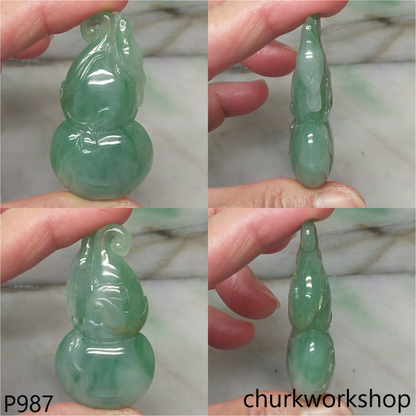 Bluish green jade gourd pendant