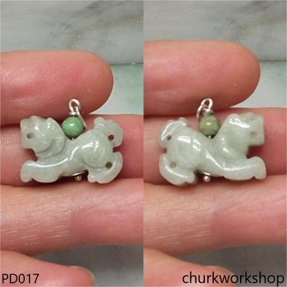 Small jade tiger pendant