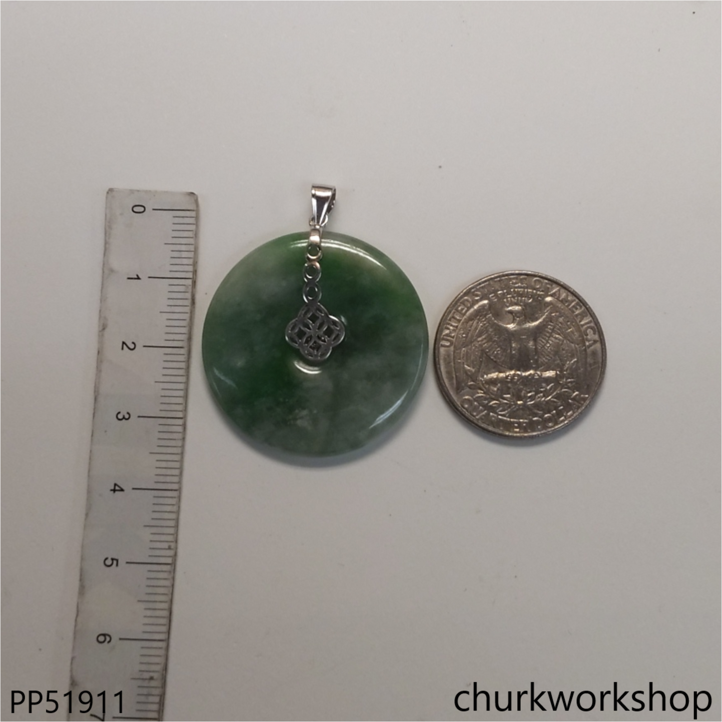 Molt green jade Donut pendant