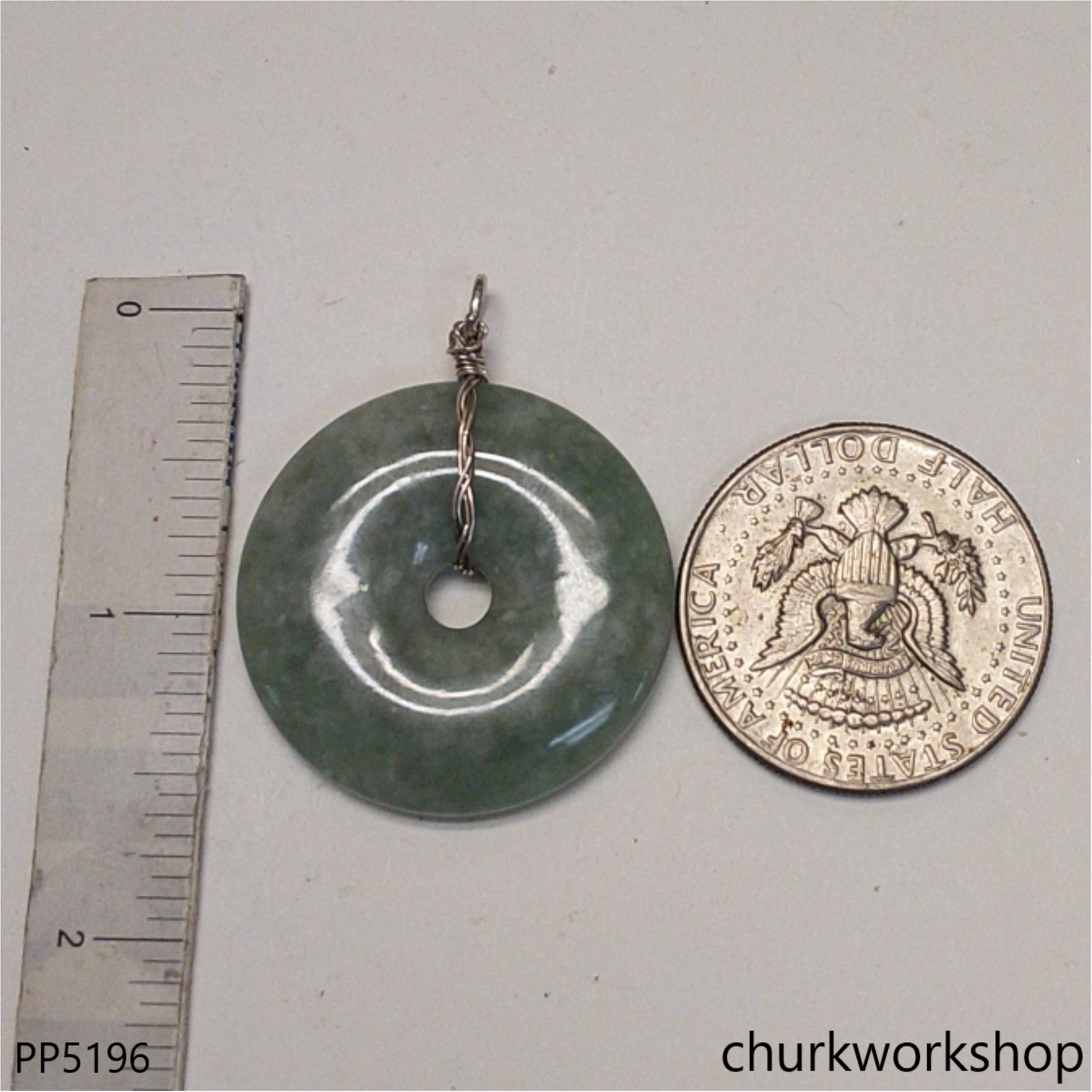 Molt green jade Donut pendant
