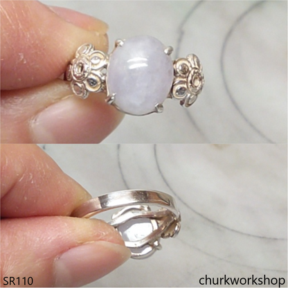 Lavender oval jade ring
