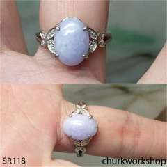 Lavender oval jade ring