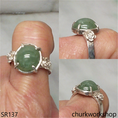 Oily green jade ring