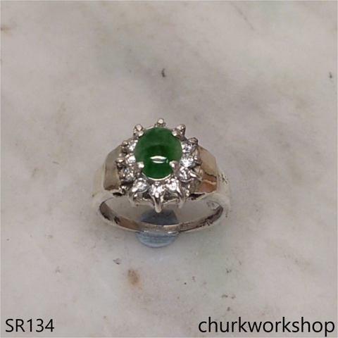 Oval green jade ring