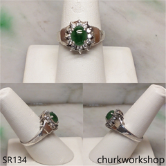 Oval green jade ring