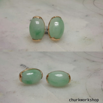 Light green jade cabochon 14K yellow gold ear studs