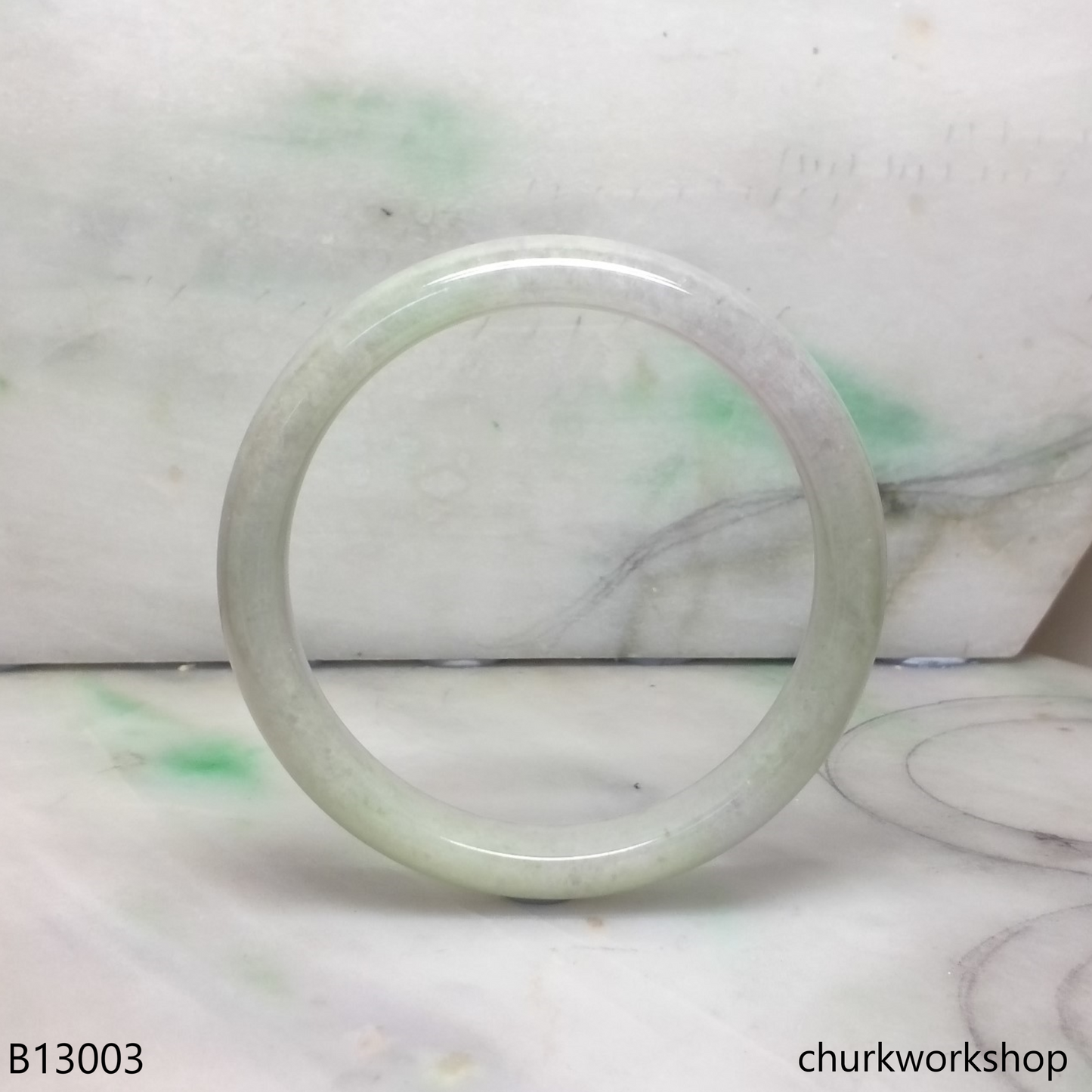 Light green mix pale lavender jade bangle