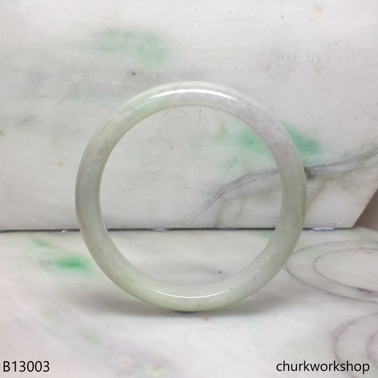 Light green mix pale lavender jade bangle