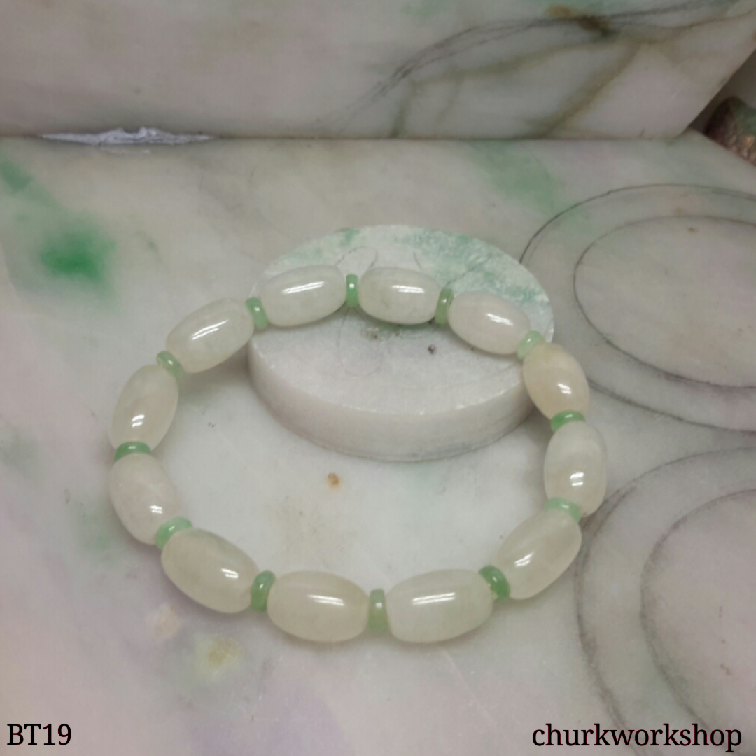 White barrel beads bracelet