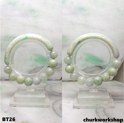 Light green beads bracelet