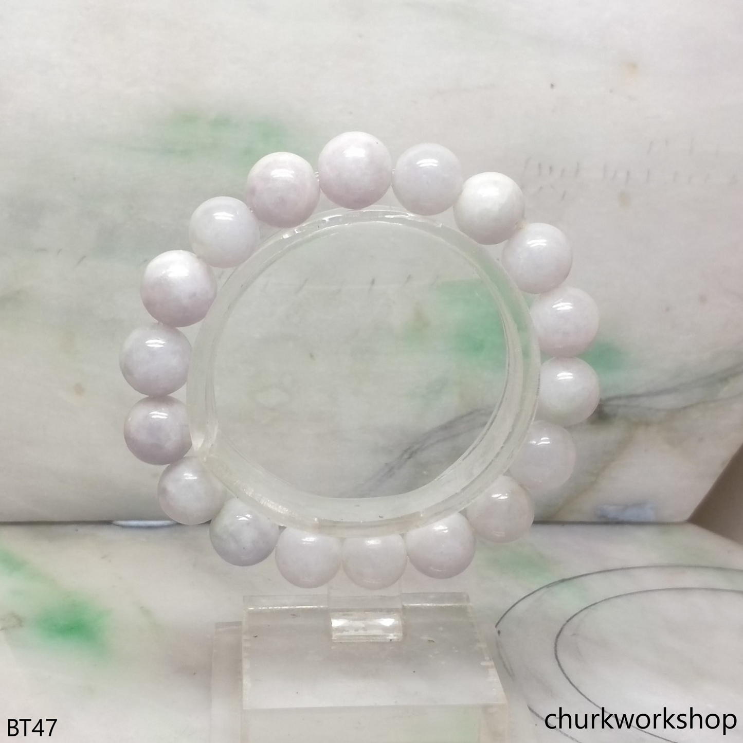 Pale lavender beads bracelet
