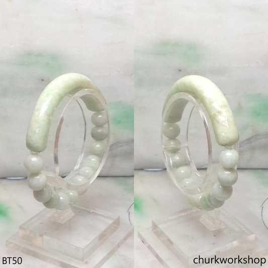 Light green beads bracelet
