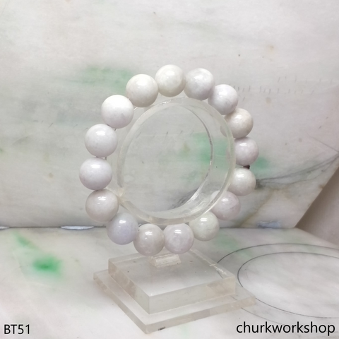 Pale lavender beads bracelet