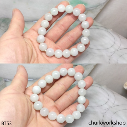 Pale green beads bracelet