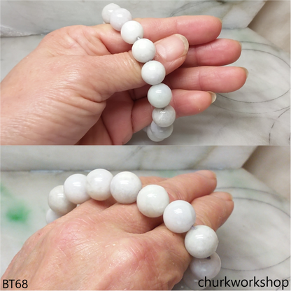 Pale green beads bracelet